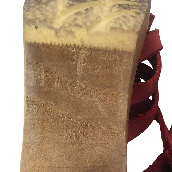 Swedish fringe wooden sandals red size 6 heeled leather - Picture 4 of 7